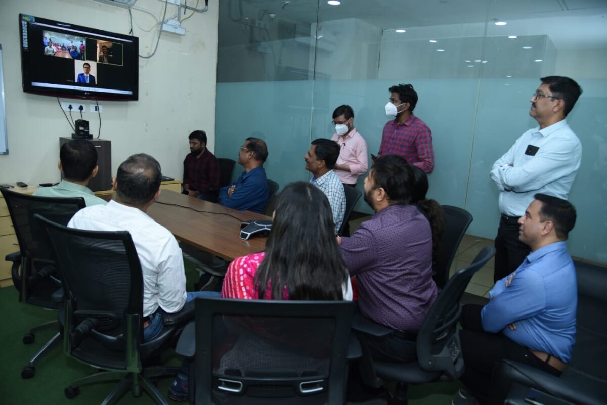 झुंड चित्रपटाच्या खास शोचे आयोजन