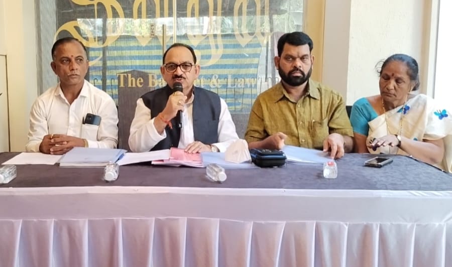 अर्थसंकल्पातील आश्वासनाबाबत माहिती देताना प्रमोद हिंदुराव